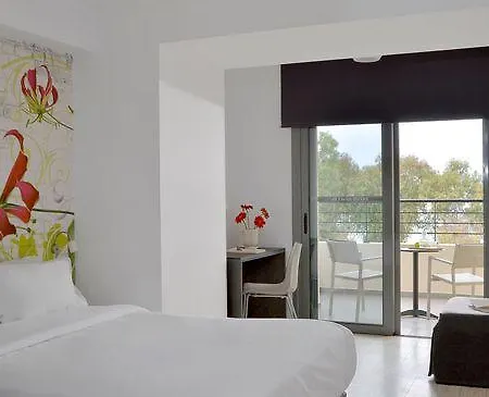 Smart Hotel, Vassilicos House Of Hospitality 3* 帕特雷
