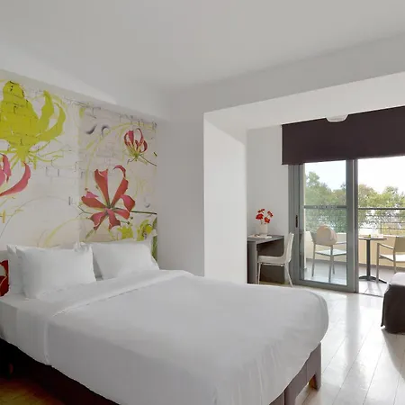 Smart Hotel, Vassilicos House Of Hospitality