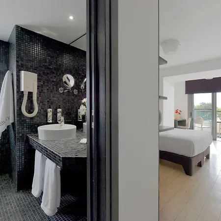 Smart Hotel, Vassilicos House Of Hospitality 帕特雷