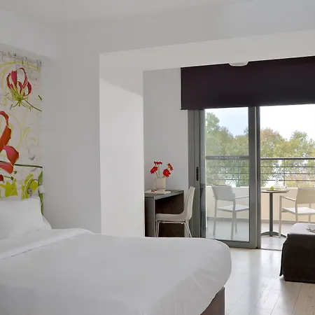 Smart Hotel, Vassilicos House Of Hospitality