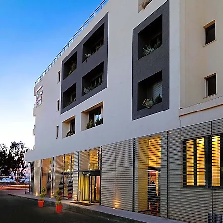 酒店 Smart Hotel, Vassilicos House Of Hospitality 3*